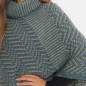 Preview: KNIT FACTORY gestrickter PONCHO AMBER laurel urban green