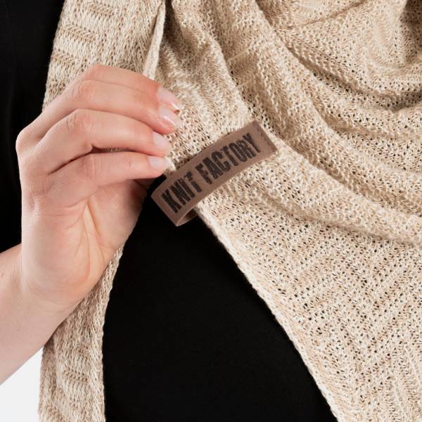 KNIT FACTORY Dreiecksschal VERA ecru dark beige